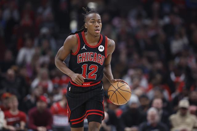 怀特三双绿军大胜活塞6连胜 骑士险胜步行者